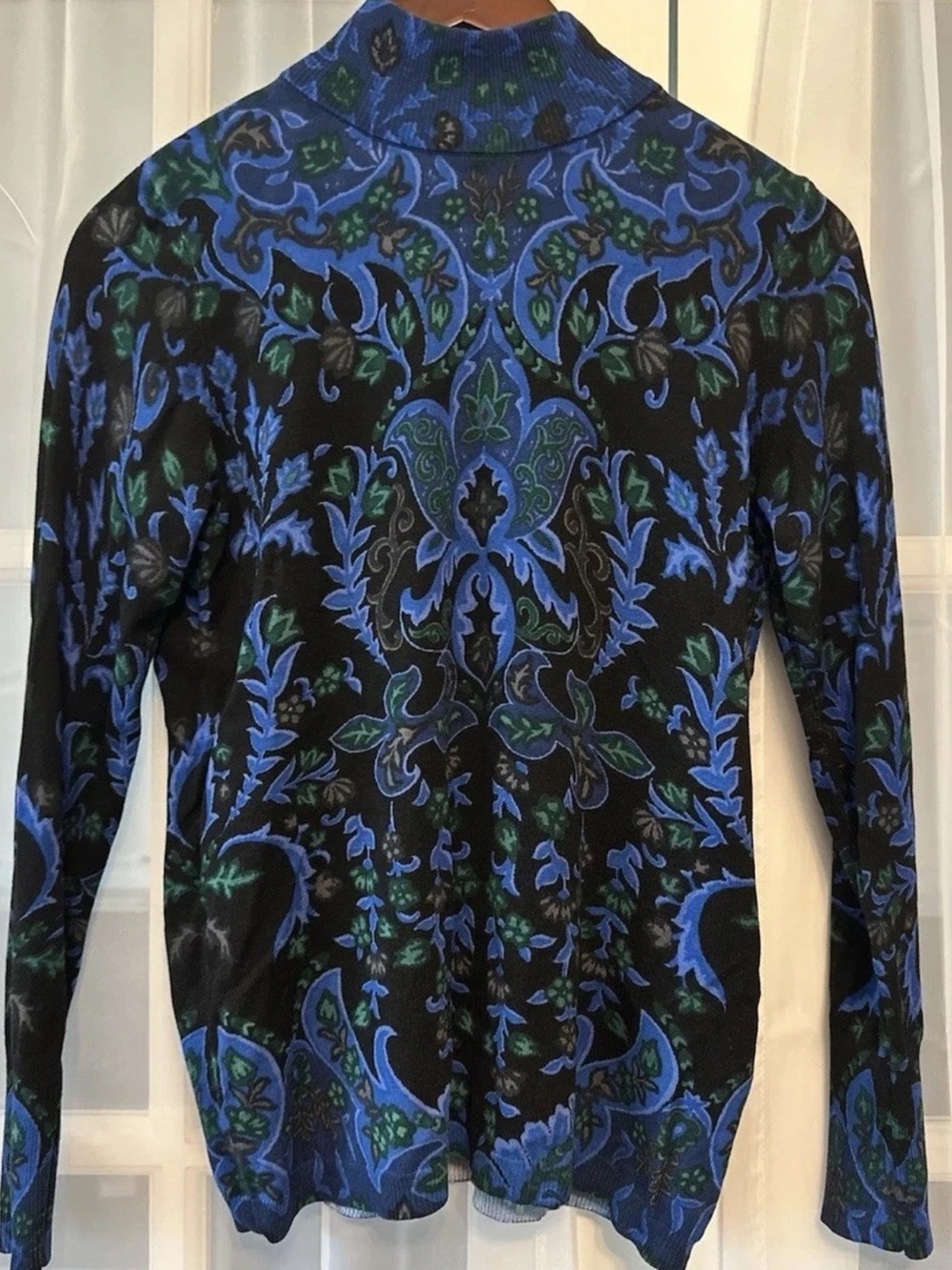 Chico's Medallion Eco Mock Neck Long Sleeve Top Black  Blue Green Knit Size O